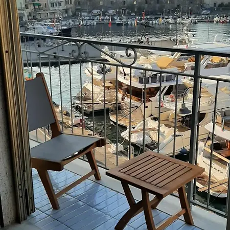 Apartment Monolocale La Darsena