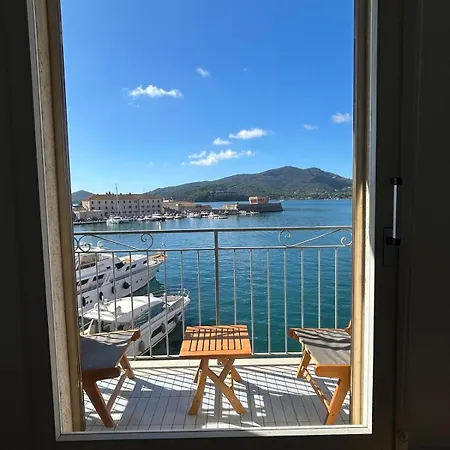Monolocale La Darsena 아파트 *