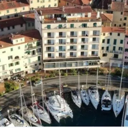 Monolocale La Darsena Портоферрайо